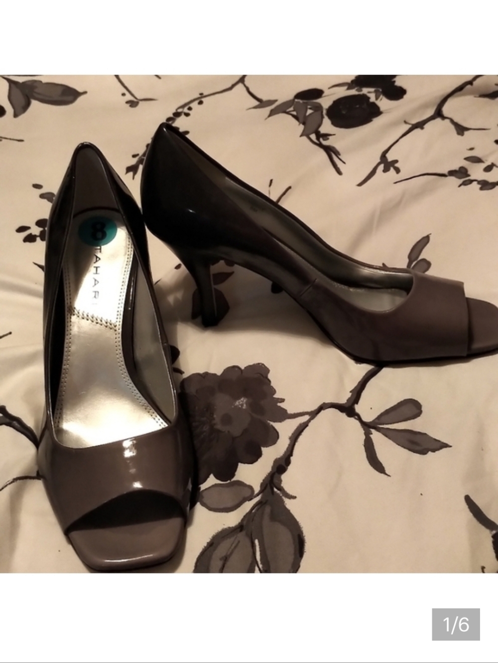 New Tahari Grey Ombre open toed heels - SIZE 8